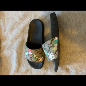 Kids Gucci slides